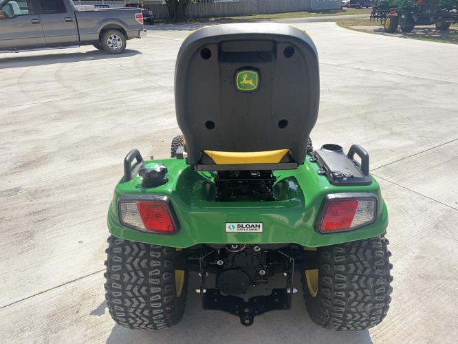 John Deere X758