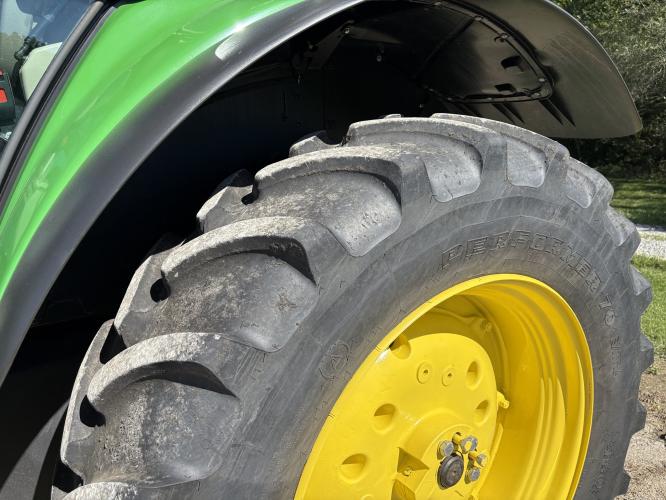 John Deere 6140M
