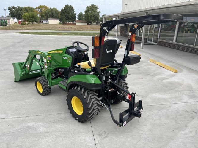 John Deere 1025R