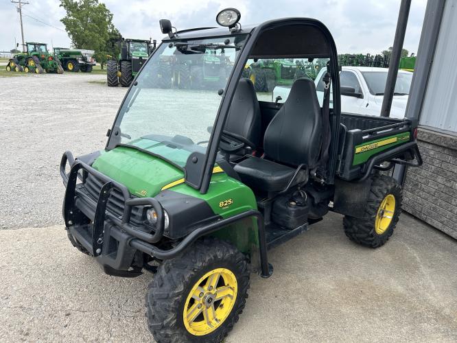 John Deere XUV 825I GREEN