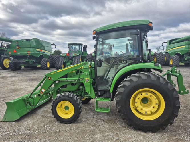 John Deere 4066R