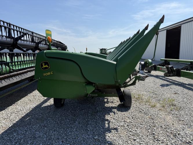 John Deere 708C