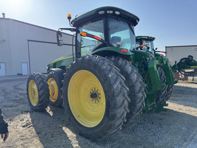John Deere 8370R