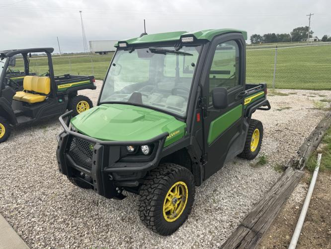 John Deere XUV835R Signature