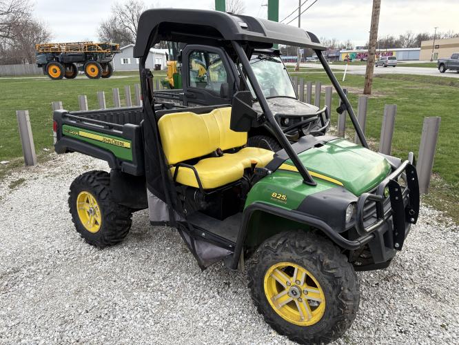 John Deere XUV 825I GREEN