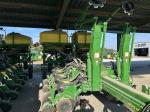 John Deere 1775