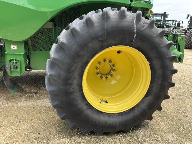 John Deere S680