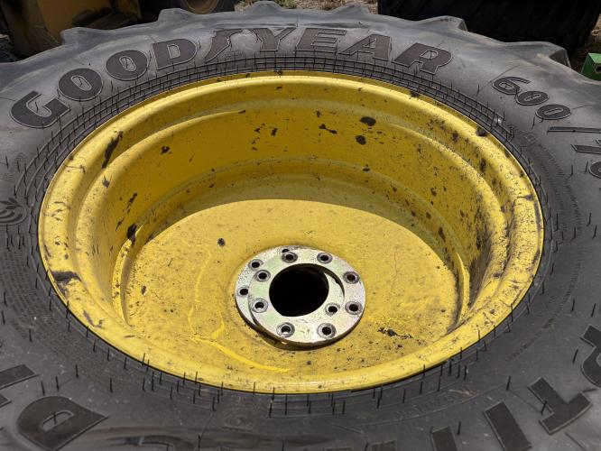 Goodyear 600/70R28