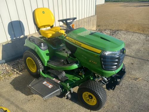 2025 John Deere X730