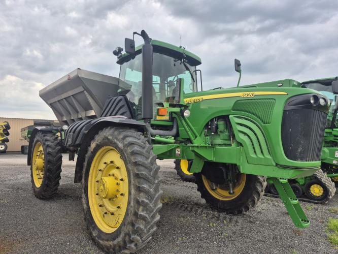 John Deere 4920