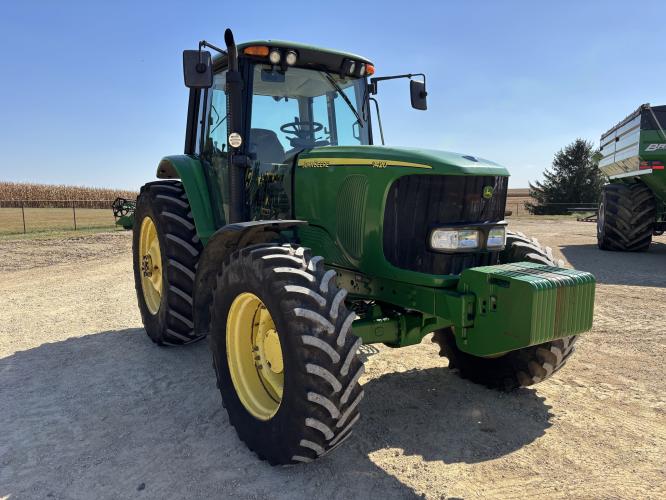 John Deere 7420