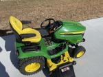 John Deere X590