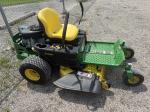 John Deere Z335E