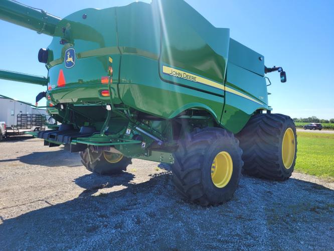 John Deere S780