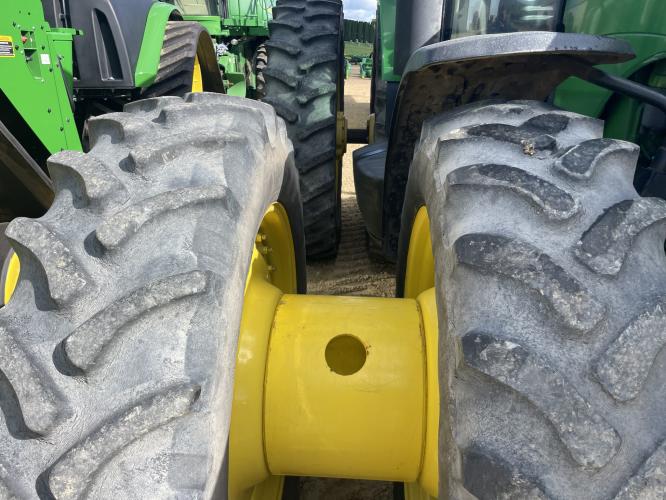 John Deere 8430