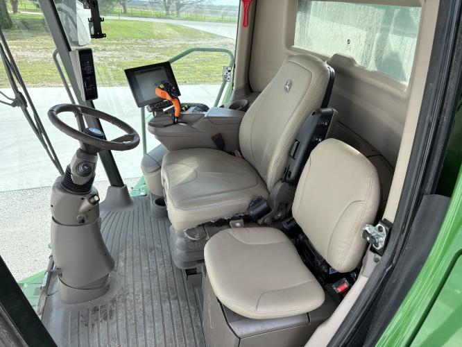 John Deere S760