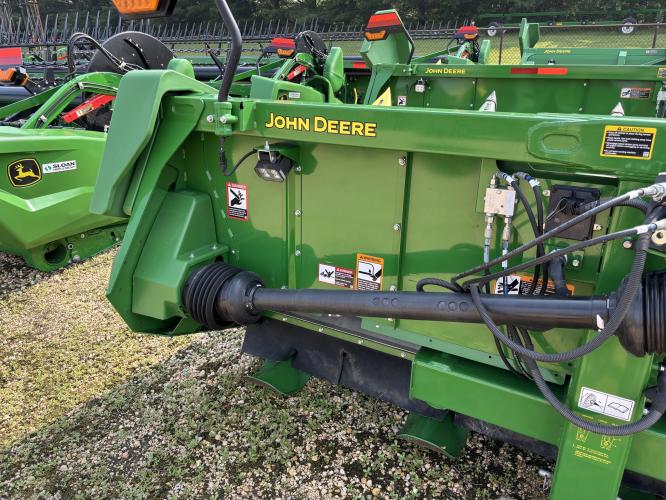 John Deere C8R