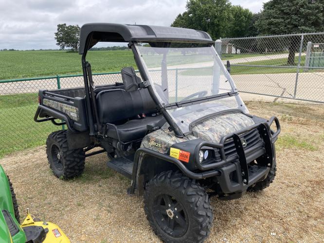 John Deere XUV 825I