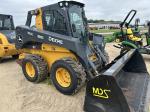 John Deere 332G