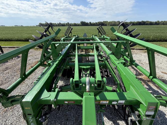 John Deere 2730