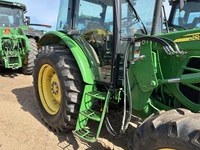 John Deere 6100D