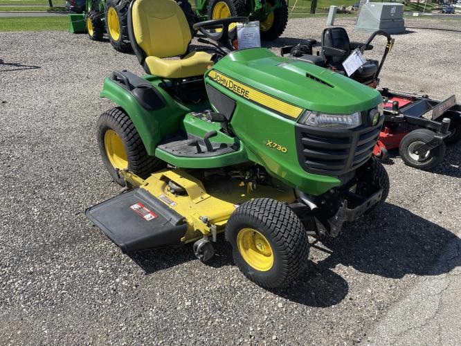 John Deere X730