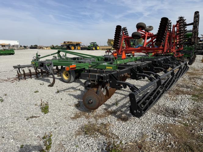 John Deere 512