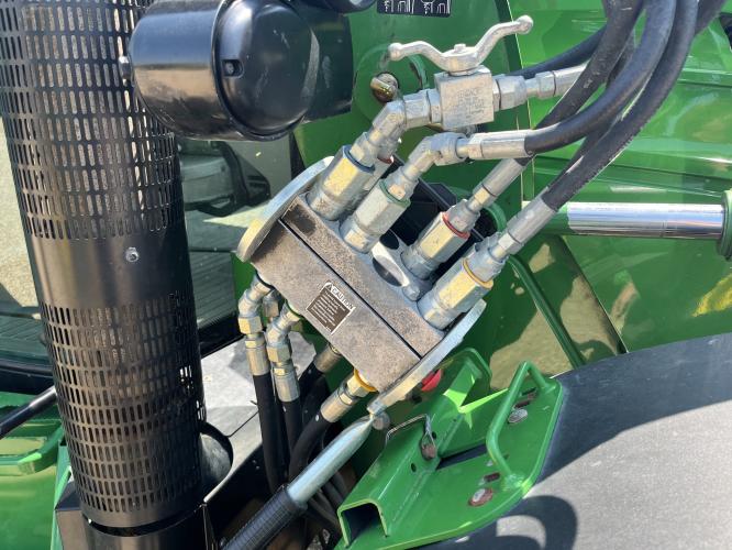 John Deere 6115R