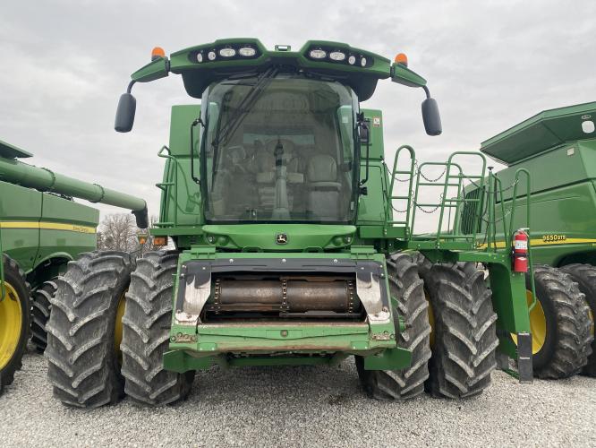 John Deere S680