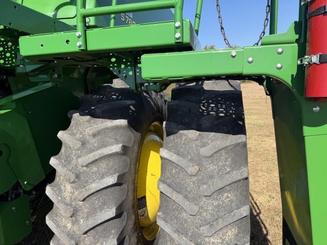 John Deere S780