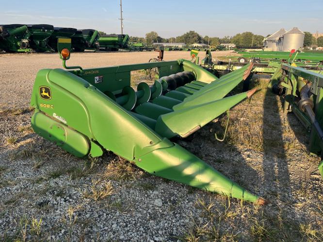 John Deere 608C