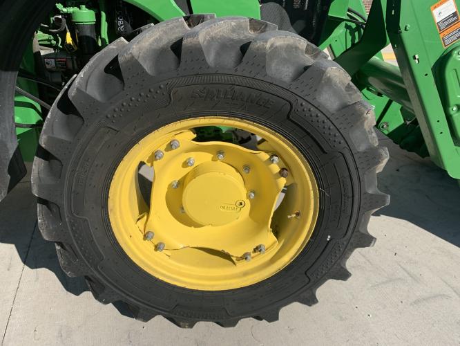 John Deere 5090M