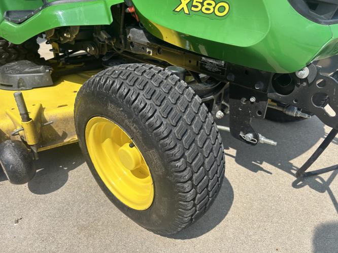 John Deere X580