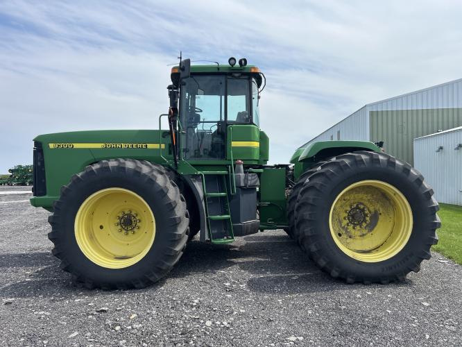 John Deere 9300