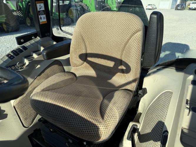 John Deere 4052R