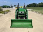 John Deere 3032E