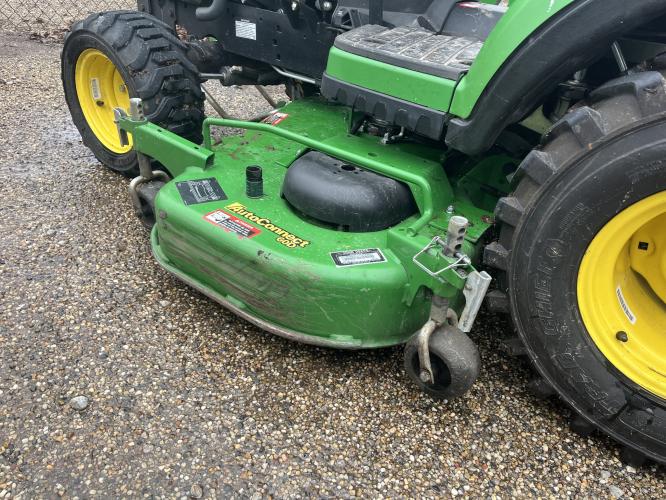 John Deere 1025R