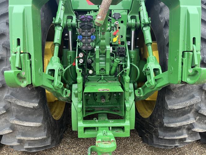 John Deere 8R 370