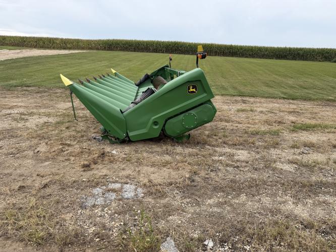 John Deere C8R