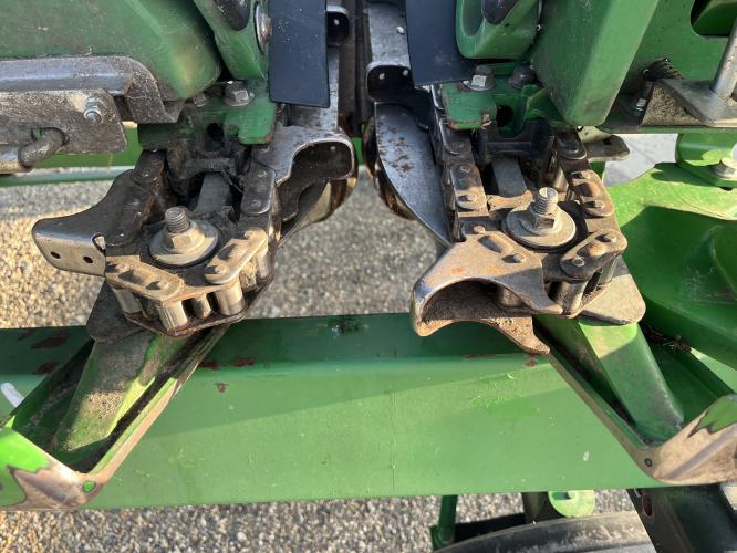 John Deere 708C