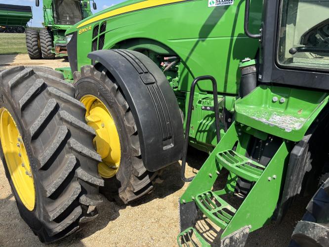 John Deere 8360R