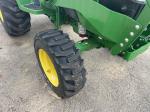 John Deere 4052M