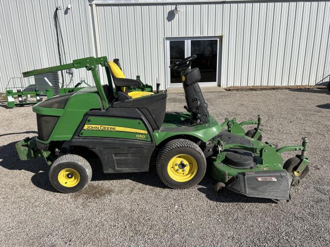 John Deere 1550