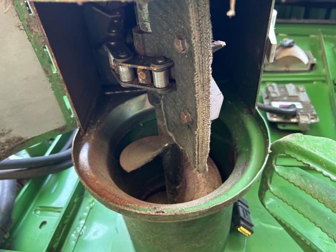 John Deere S680