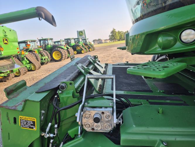 John Deere S790