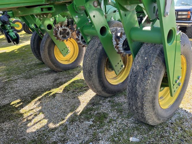 John Deere 1775NT