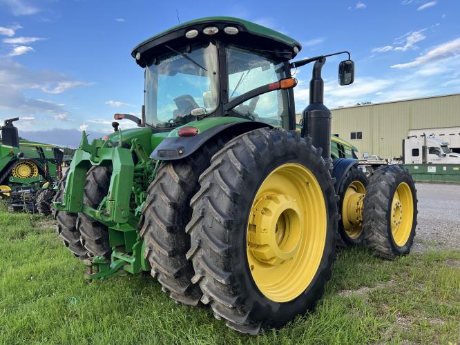 John Deere 8320R