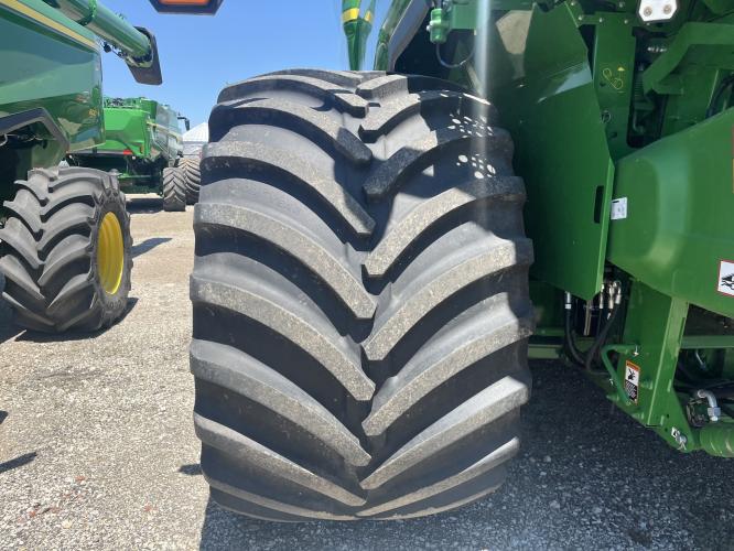 John Deere S7 900