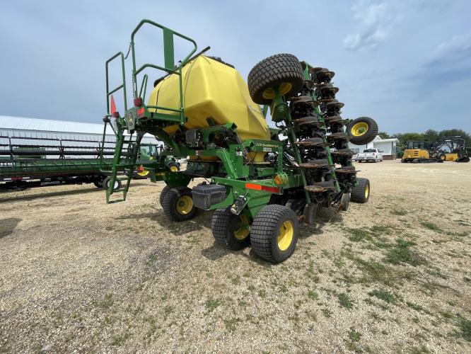 John Deere N530C