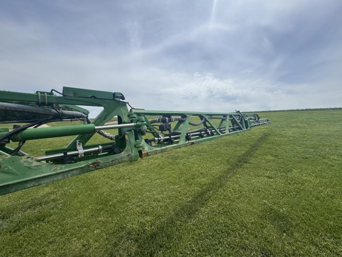 John Deere R4038